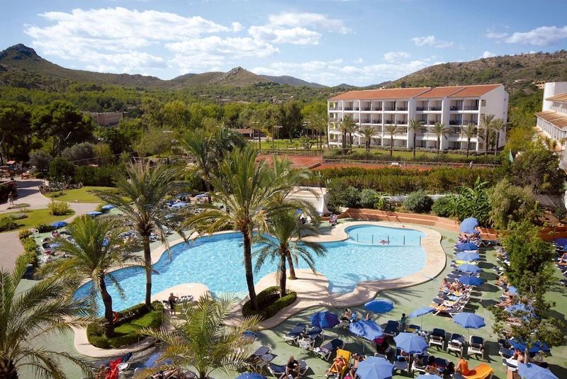 Beach Club Font de Sa Cala - Image 3