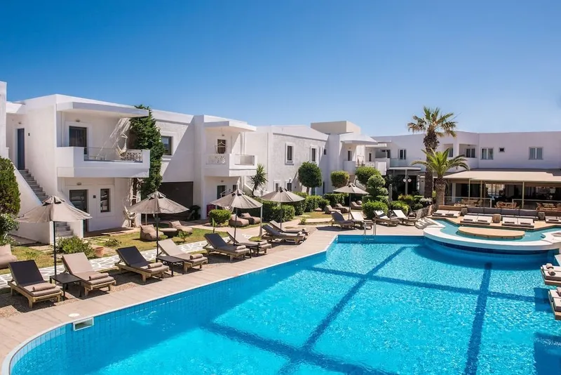 Enorme Maya Beach Hotel