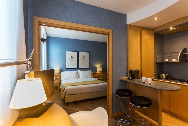 Best Western Plus Executive Hotel and Suites - Image 3