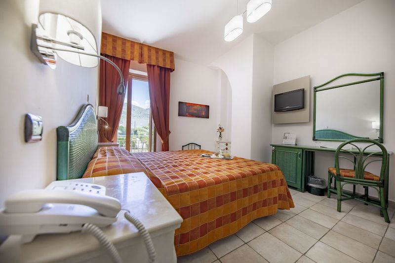 Hotel Baia del Capitano - Image 8