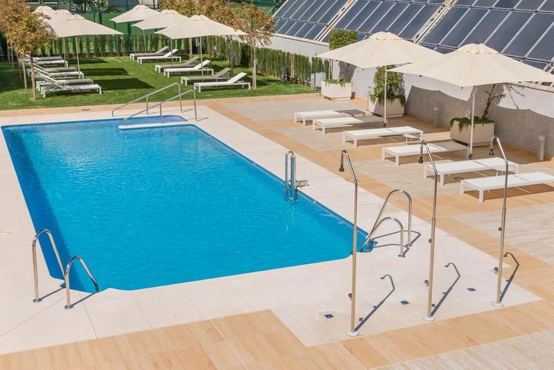 Hilton Garden Inn Sevilla - Image 7