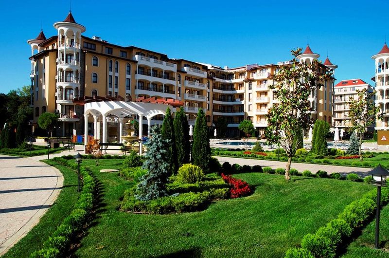 Aparthotel Royal Sun - Image 10