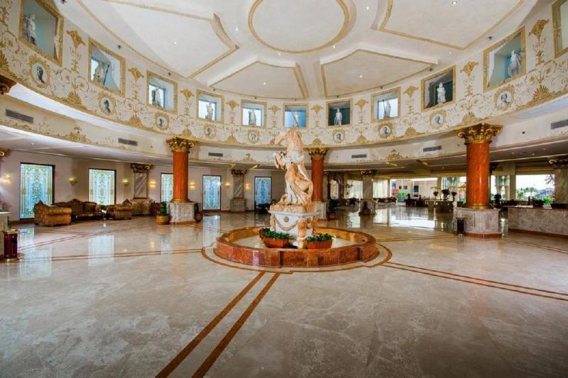 Titanic Palace Hotel - Image 8
