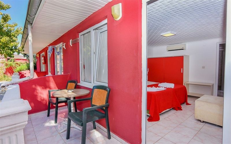 Side Altinkum Bungalow Hotel - Image 3