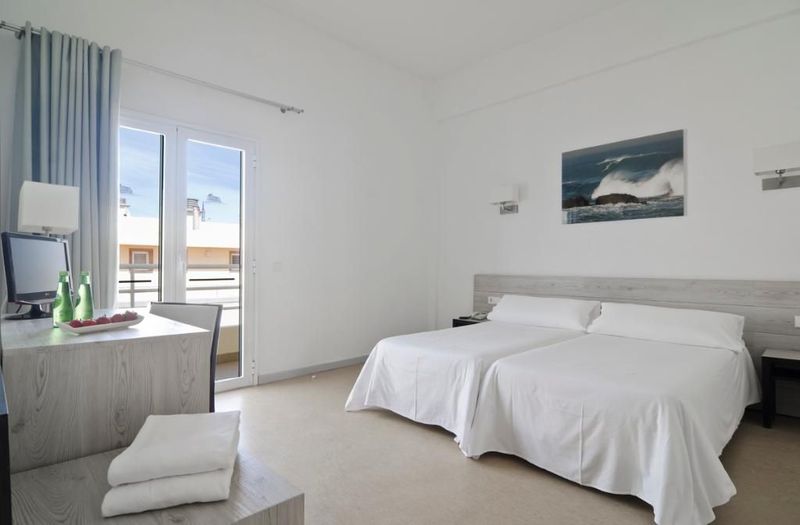 Hotel Medano - Image 10