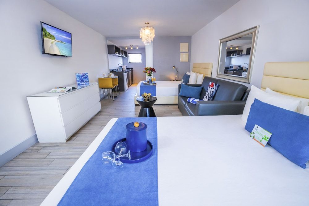 Seaside Hotel - Image 4