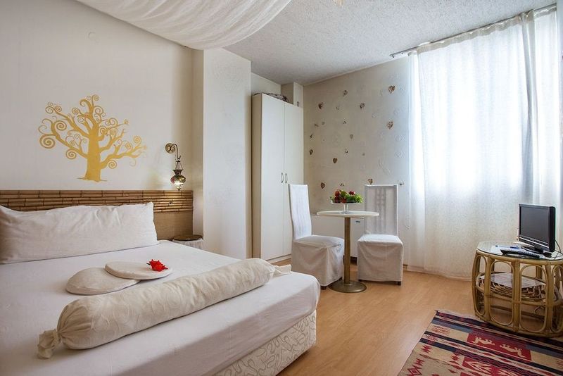 Art Hotel Simona Sofia - Image 7