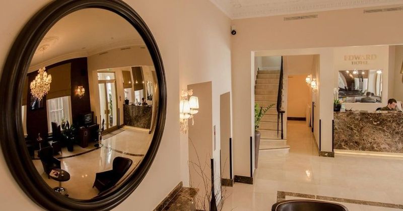 Edward Hotel - Image 6