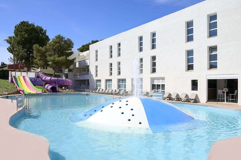 FERGUS Club Palmanova Park - Image 7