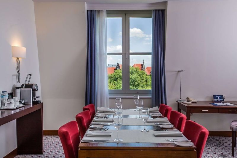 Radisson Blu Hotel, Wroclaw - Image 4