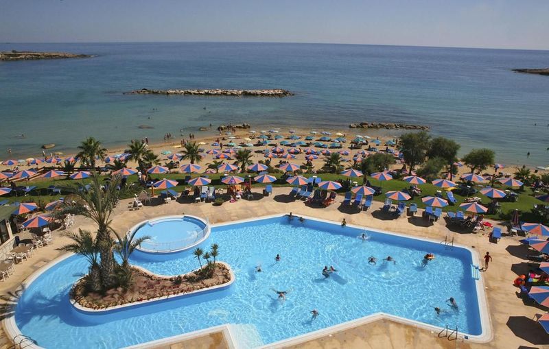 Corallia Beach Hotel Apartments - Image 1