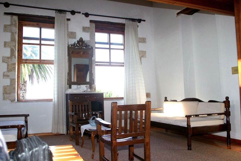 Oasis Guesthouse - Image 8