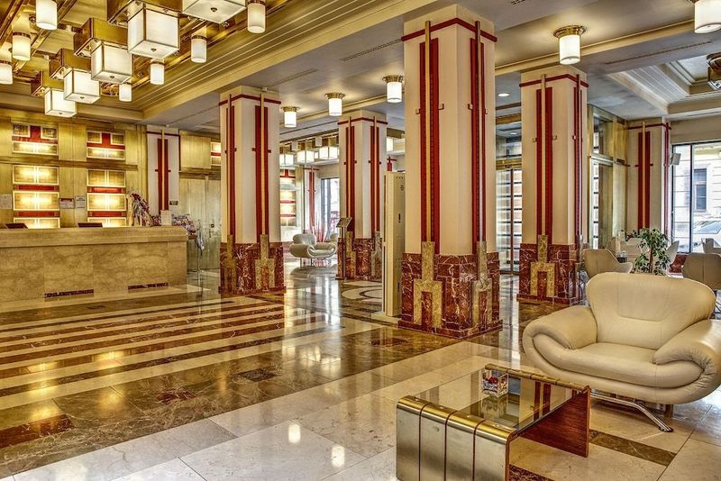 Hotel Majestic Plaza - Image 2