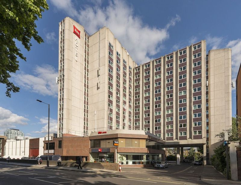 ibis London Earls Court Hotel - Image 8