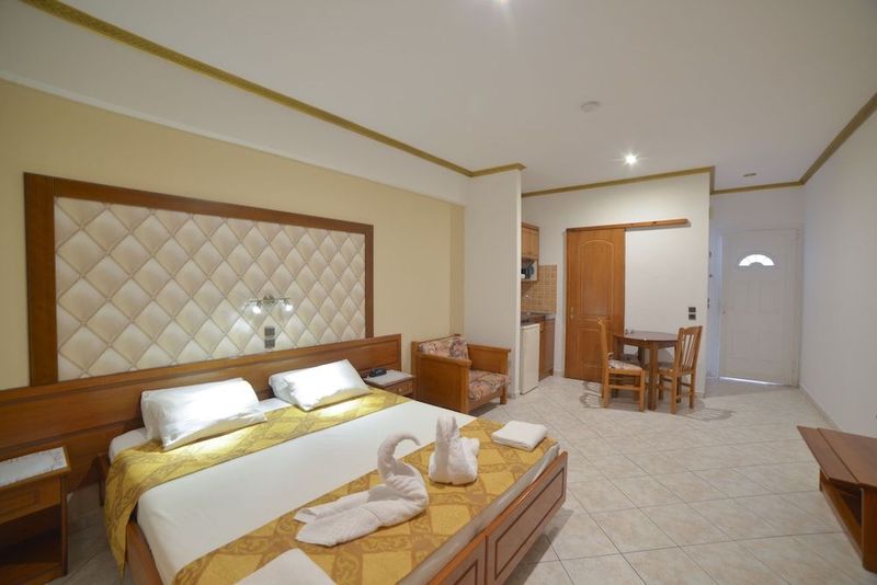 Angelina’s Hotel & Apartments - Image 4