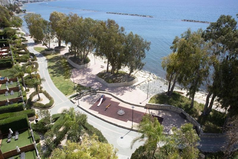 Harmony Bay Hotel - Image 7