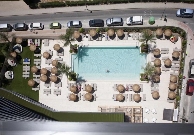 Primavera Park Hotel & Apartments - Image 1