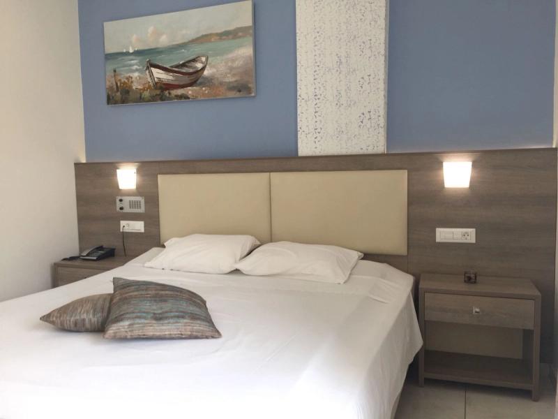 Voula Hotel - Image 3