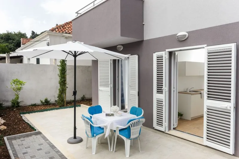 Apartments Villa Karmen