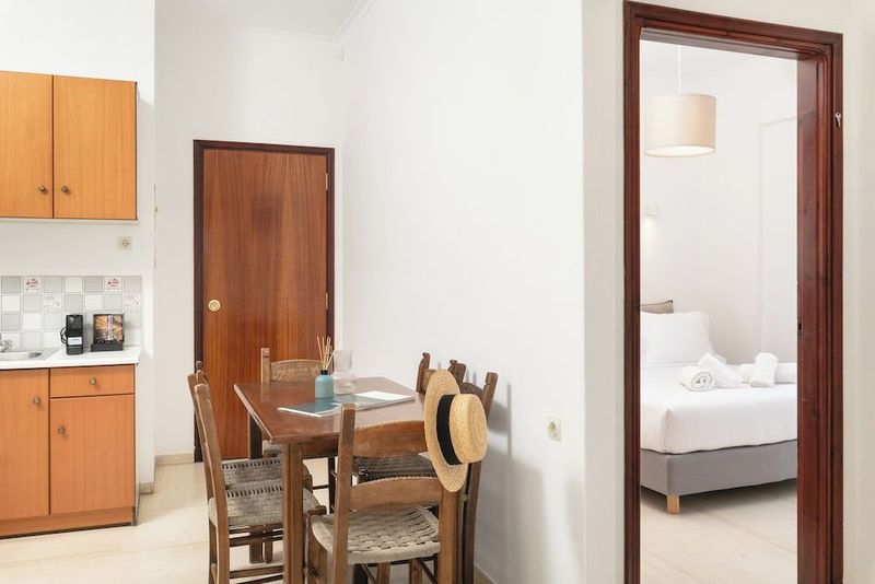 Thelesi Apartments - Image 8