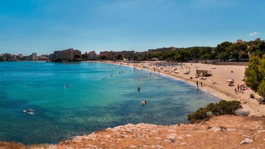 Palma Nova kan skryte av langgrunne strender på Mallorca