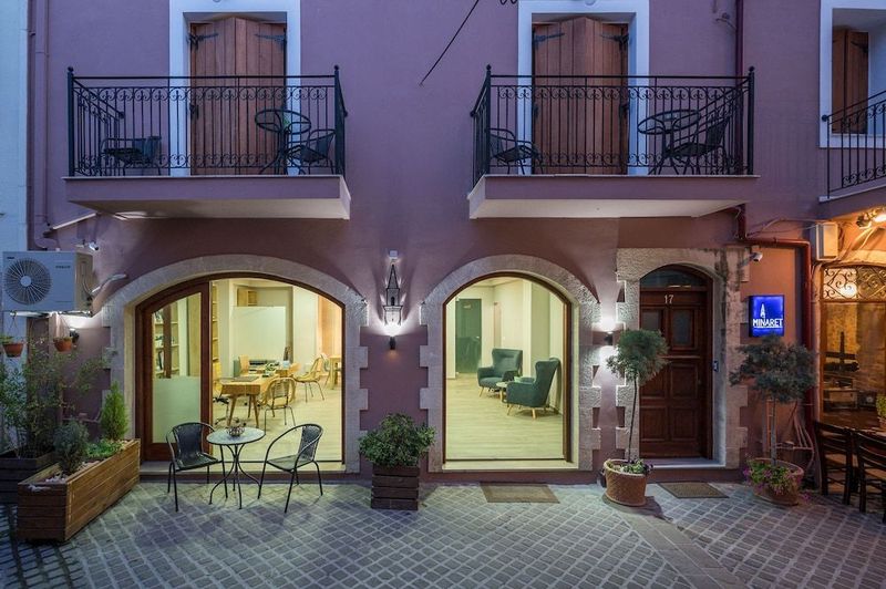 Minaret Suites & Apartments - Image 1