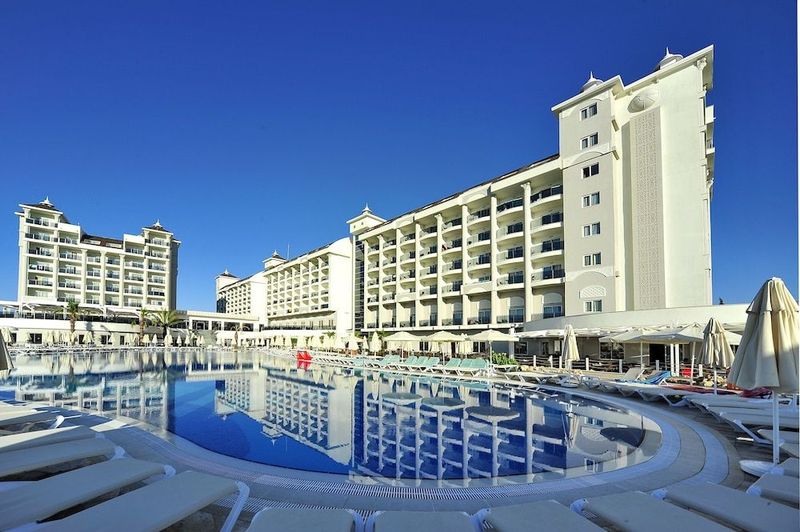 LRS Lake & River Side Hotel & Spa - Image 4