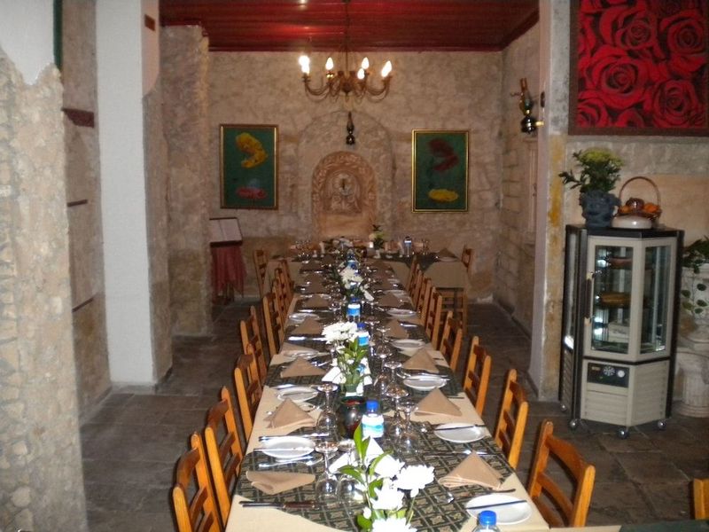 Kiniras Traditional Hotel & Restaurant - Image 5