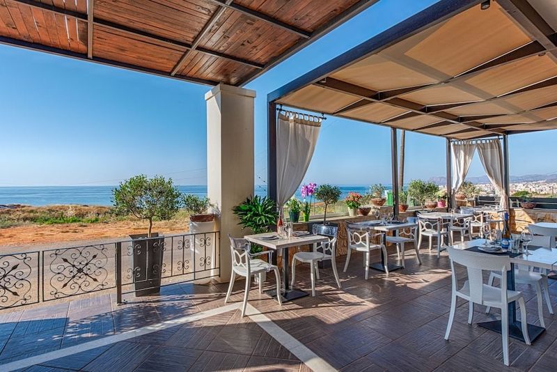 Alexis Hotel - Image 6