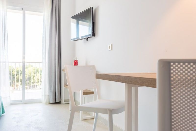 Ferrer Tamarindos Apartamentos - Image 6