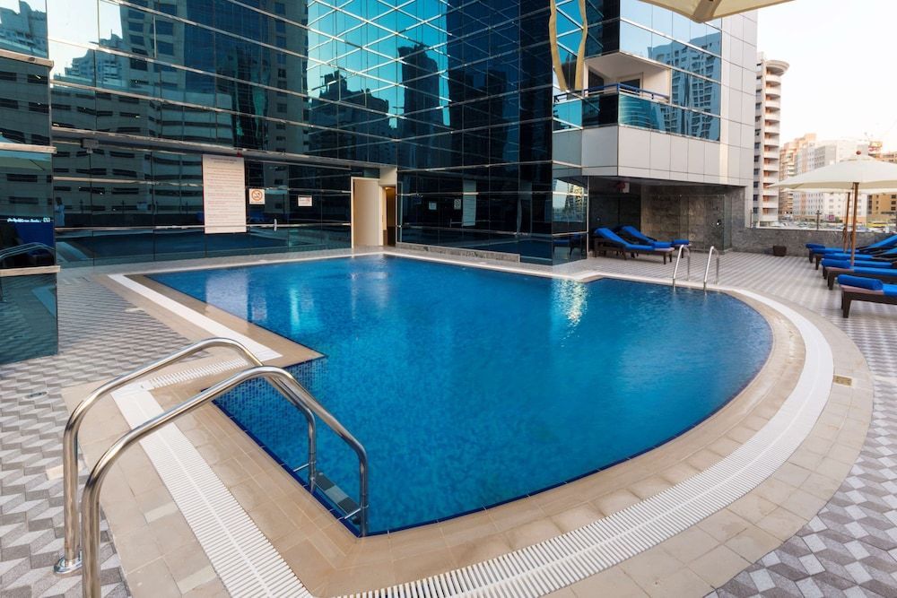 Golden Tulip Media Hotel - Image 9