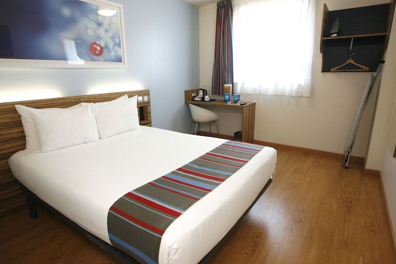 Travelodge Barcelona Poblenou - Image 3