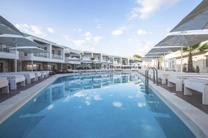 ALOE Boutique Hotel & Suites - Image 9