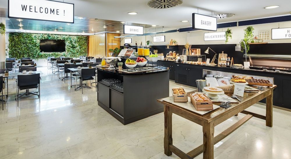 Ayre Hotel Caspe - Image 4