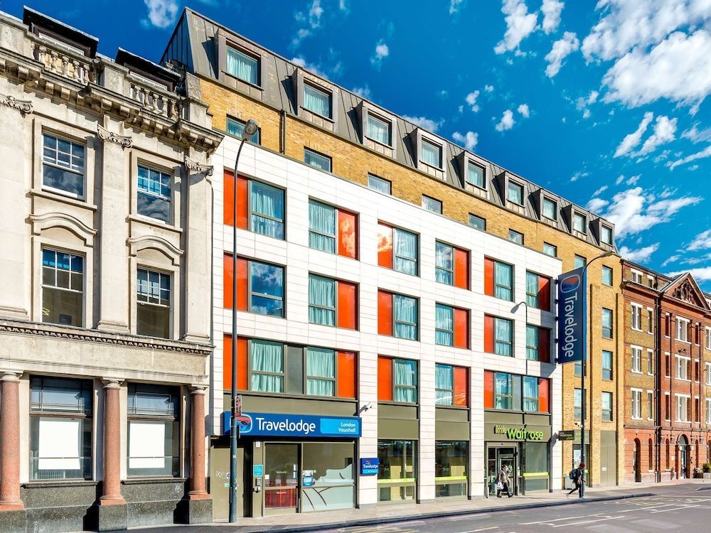 Travelodge London Vauxhall - Image 2