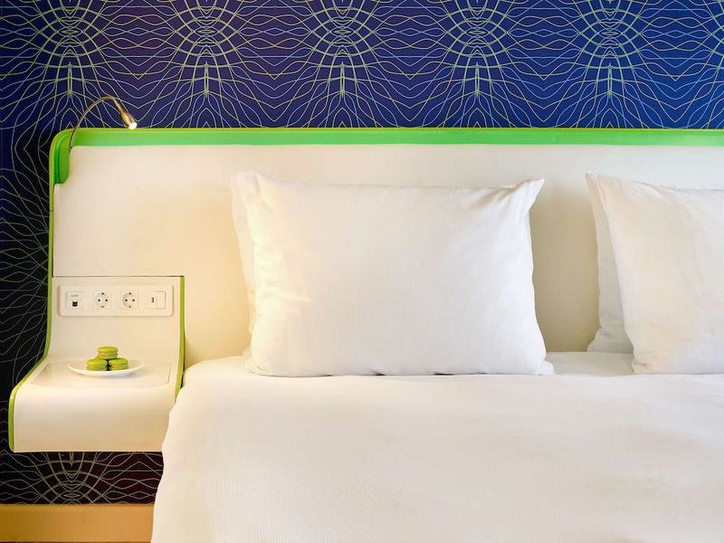 Park Inn by Radisson Amsterdam City West - Image 1