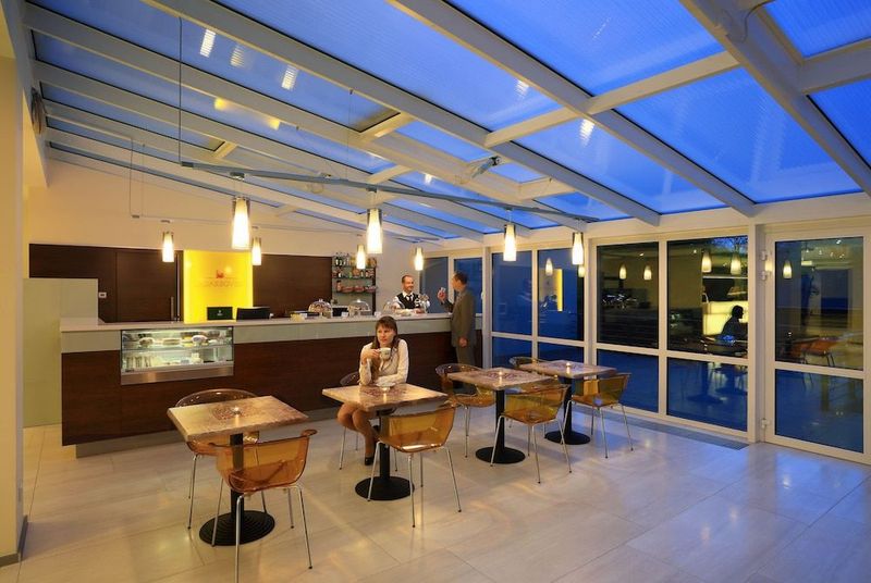 Hotel Duo - Image 4