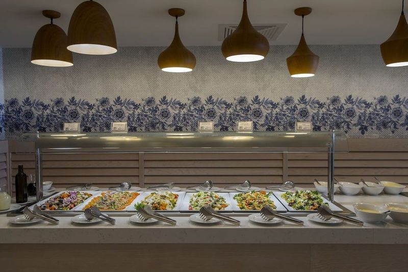 Odessa Beach Hotel - Image 4