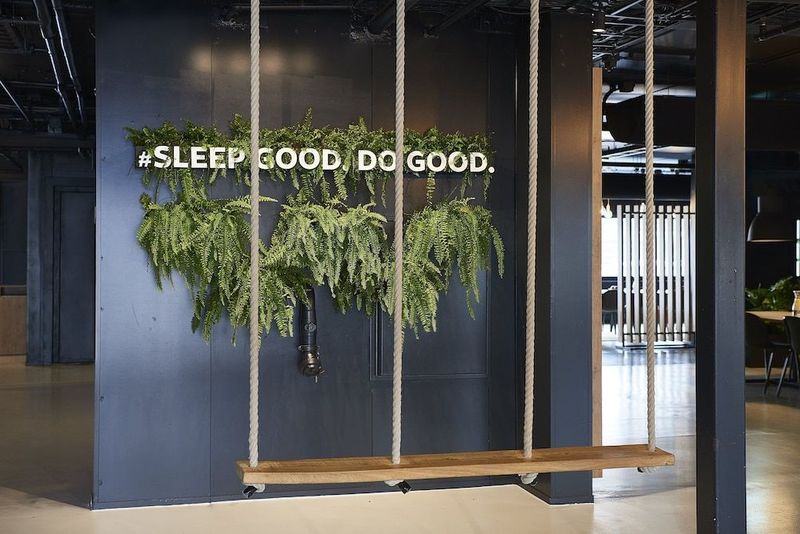 Good Hotel - Image 3