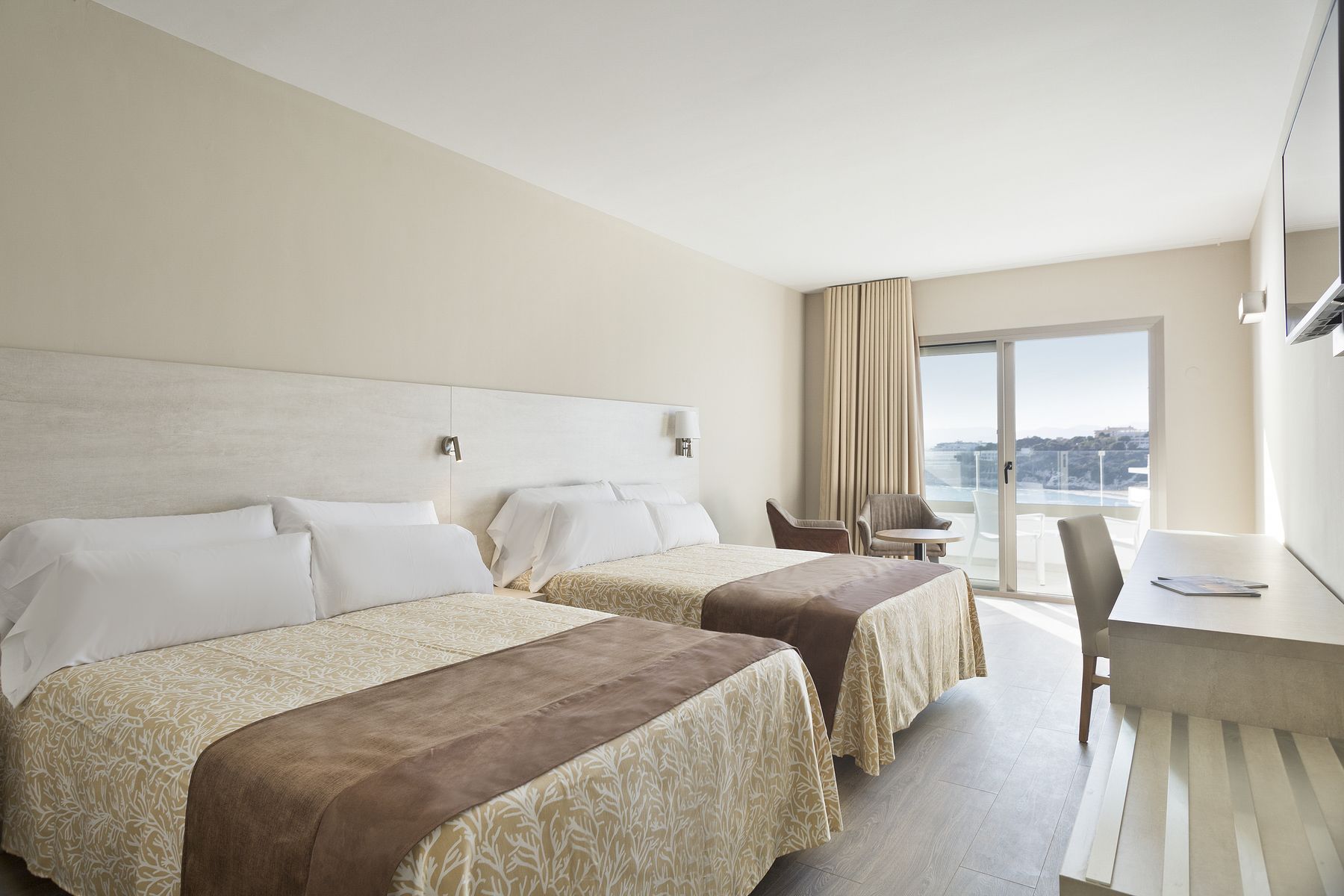 Best Negresco - Image 10