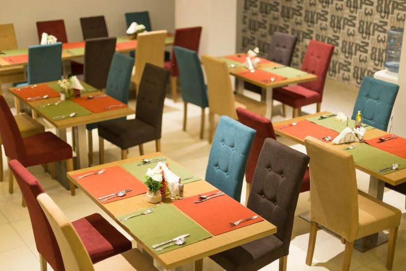 Sun Hotel - Image 3