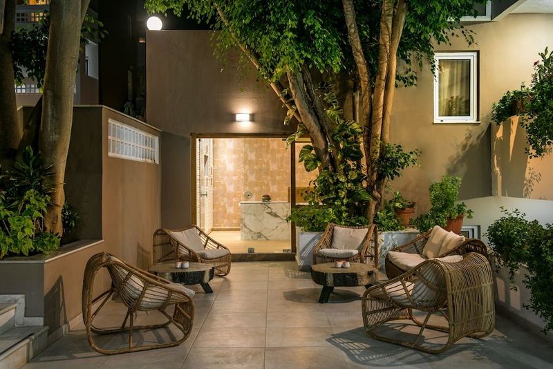 Troulis Apart-Hotel - Image 10