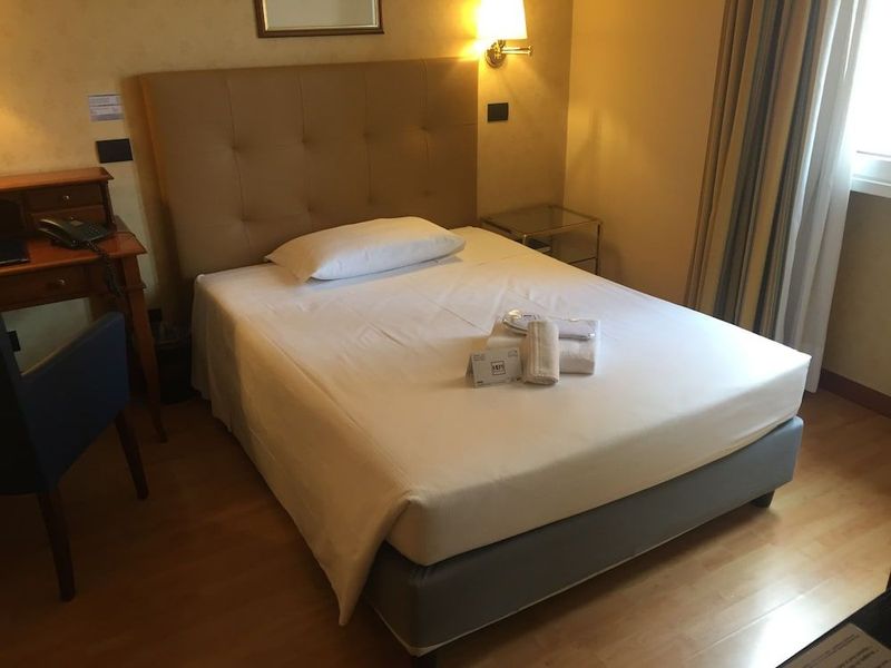 Hotel Lombardia Milano - Image 8