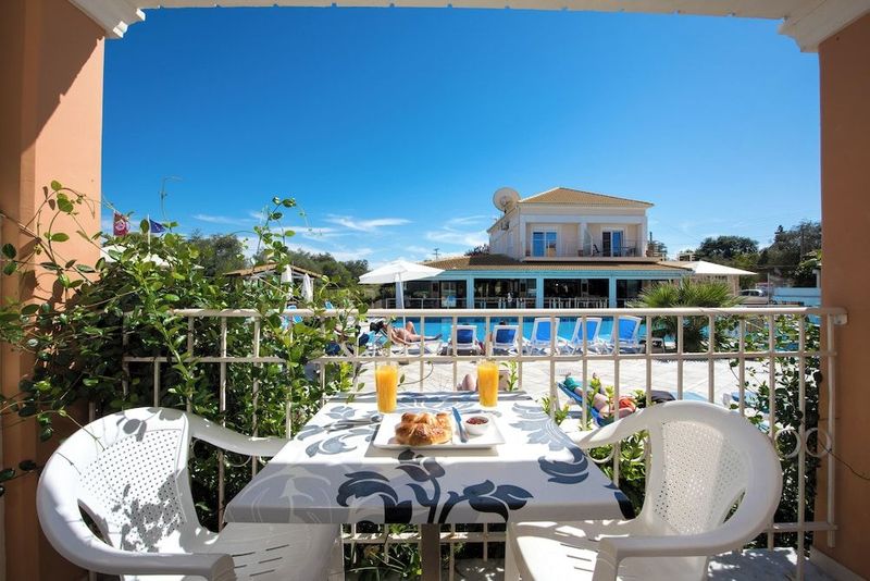 Kavos Plaza Hotel - Image 2