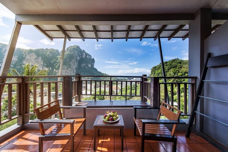 Krabi Cha-Da Resort - Image 2