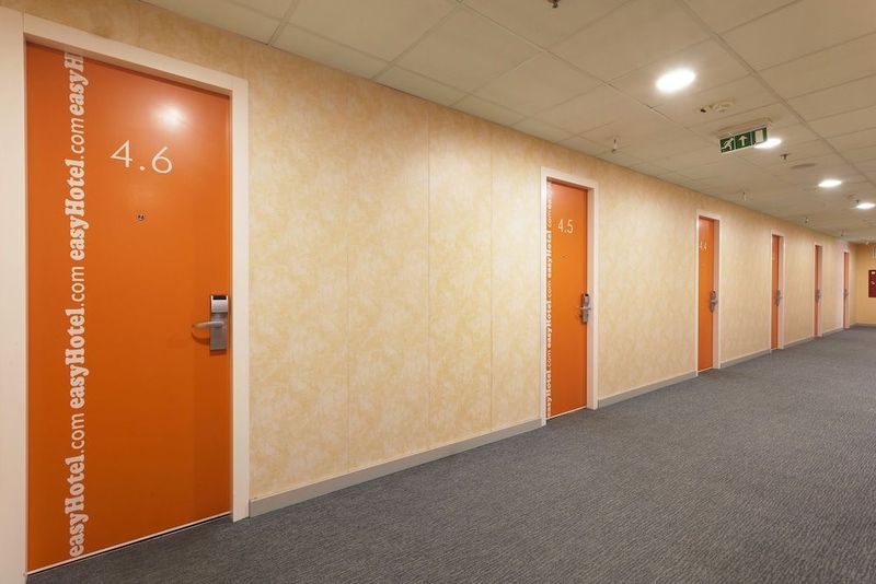 easyHotel Budapest Oktogon - Image 9
