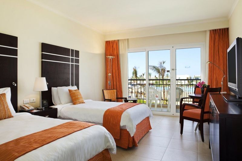 DoubleTree by Hilton Sharm El Sheikh - Sharks Bay Resort - Image 3