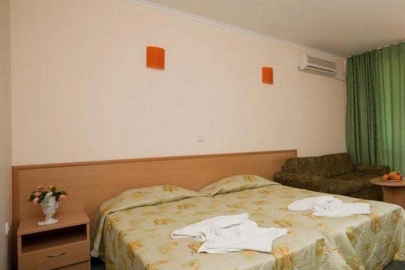Sunny Day Club Hotel - Image 10