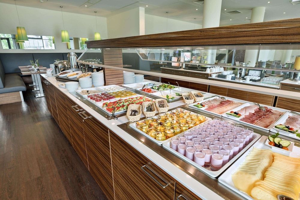 Austria Trend Hotel Doppio - Image 5