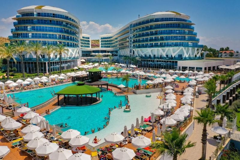Vikingen Infinity Resort & Spa - Image 2